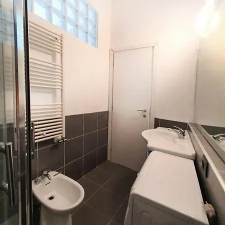 Convenienza E Ottimo Collegamento Coi Mezzi - Imbriani Urban Retreat Apartamento *