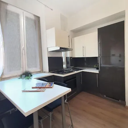 Convenienza E Ottimo Collegamento Coi Mezzi - Imbriani Urban Retreat * Milán