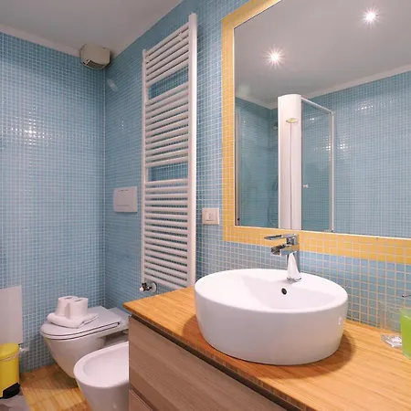 Primopiano - Pavia B Apartman Milánó