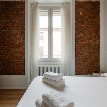 Guesthost - Bright -pasteur M1