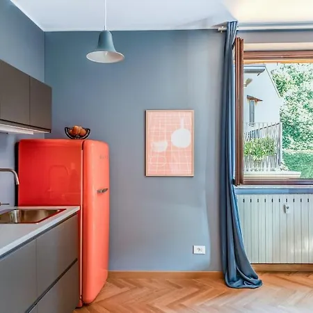 Tres Chic In The Heart Of Appartement Milaan