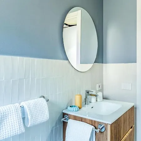 Tres Chic In The Heart Of