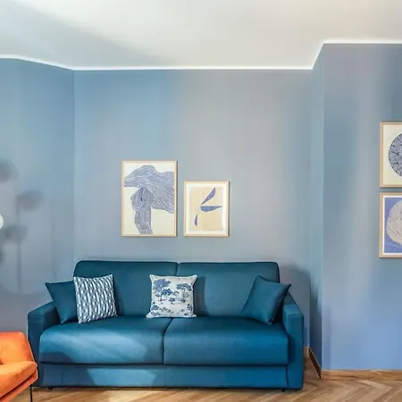 Tres Chic In The Heart Of Apartment *