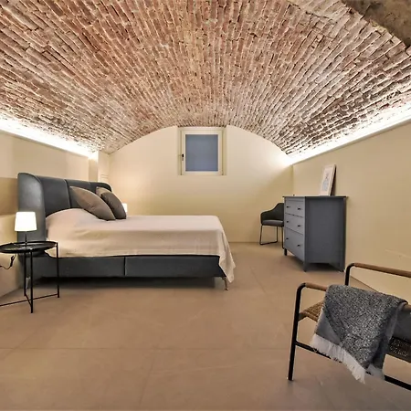 Apartment Crocetta Courtyard By Interhome *