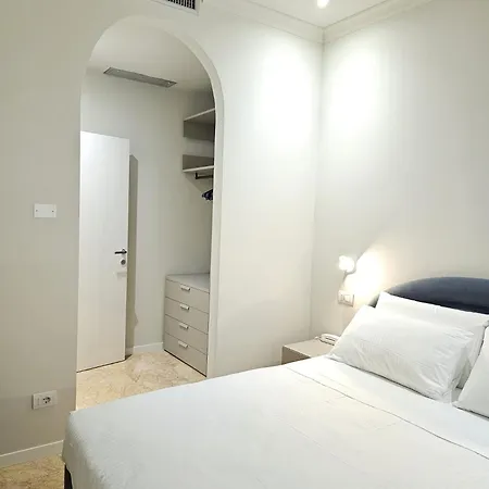 Andreola 4* Milaan