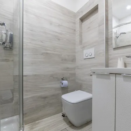 B&B Chezromyk The Kosher