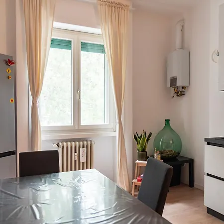 Youhosty - Pisa 18 *