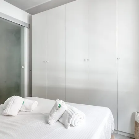 Joivy Modern Centre Flat Apartment Milan