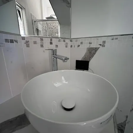 Nuovo Ed Elegante In Zona Bocconi * Milán