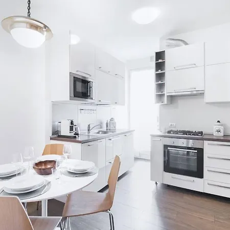 Easylife - Elegance A Few Steps From Citylife Next To M2 Pagano * Milano