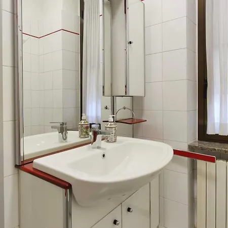 アパート Elegante Attico Con Terrazza - Porta Venezia ミラノ