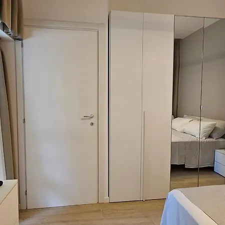Apartament Urban De Angeli, 7 *
