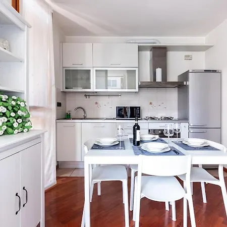 Apartment Caterina A 5 Minuti Da Fiere E San Siro Con Wifi-netflix-free Parking