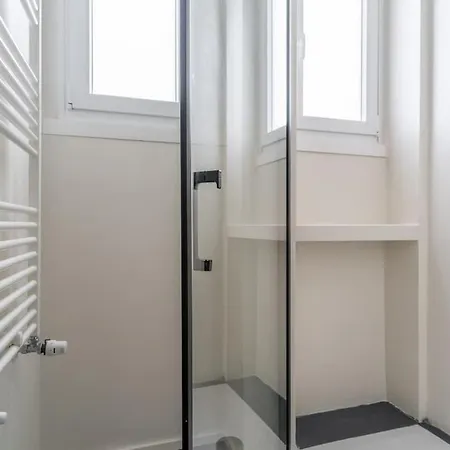 Giorgina's One Bedroom 20 Minuts Walking To Duomo