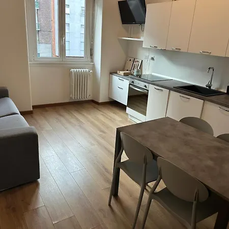 5min Da Stazione Apartament *