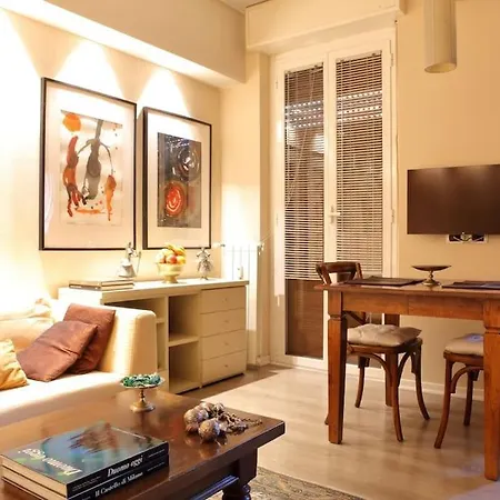 Accogliente Bilocale Vicino Metropolitana ميلان