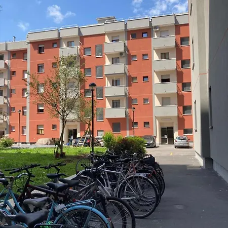 Lägenhet Bright 4-bedroom Near San Siro