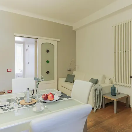 The Rent - Near Navigli * 밀라노