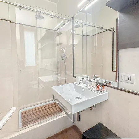 Apartment Fontana - 15 Min Dal Duomo Milan