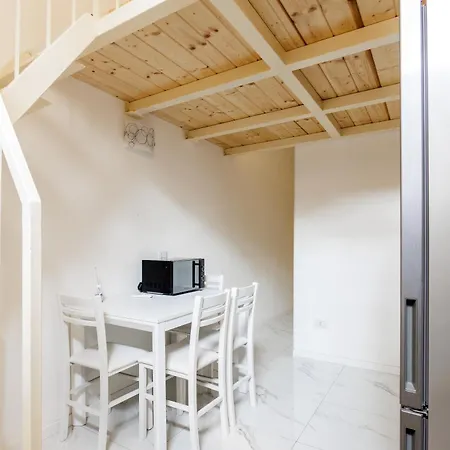 Cozy 2 Bedrooms, 10 Min For Centre, 3 From Linate Milan