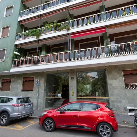 Easytopstay - Lorenteggio Large Flat Appartement Milaan