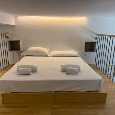Brunacci Suite, 5 Min To Navigli شقة