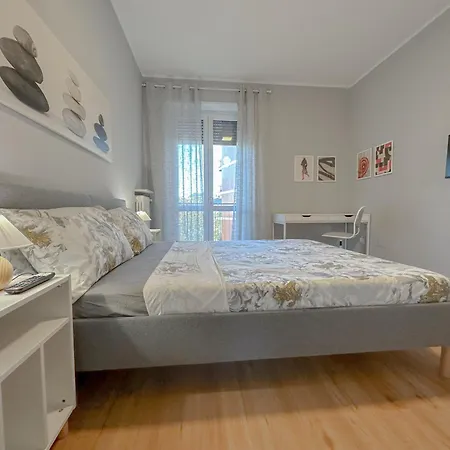 Torre 24 - Luxury Naviglio Lägenhet *
