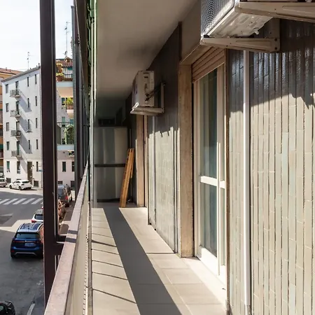 Apartment Dehomes - Porta Vittoria Luxury *