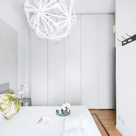 Apartment Easylife - Style And Elegance Near Porta Romana Milan