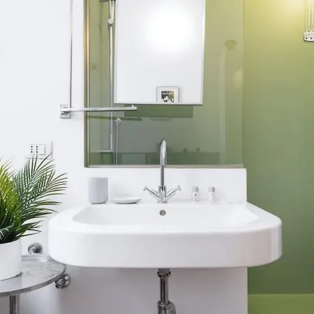 Easylife - - Piazza Grandi 6 - Porta Romana Milano