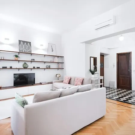 Apartment Easylife - Style And Elegance Near Porta Romana