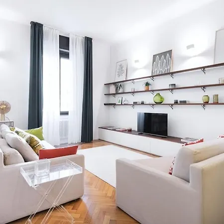 Easylife - Style And Elegance Near Porta Romana Apartment *