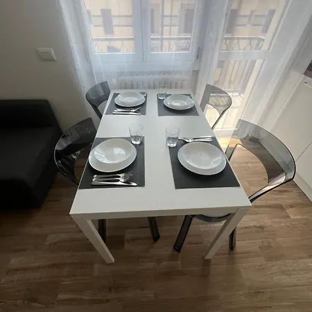 Paul House Brenta Milano
