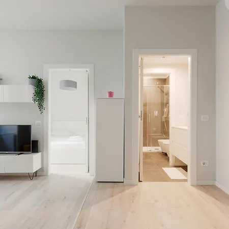 Life - Renovated * 밀라노