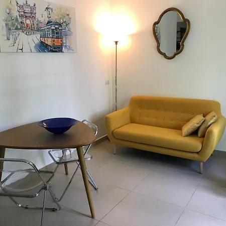 Small House Apartment *