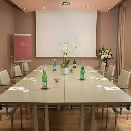 Nh Touring Hotel Milano