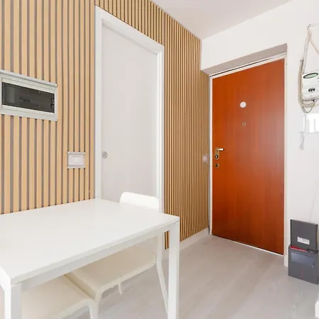 Appartement Guesthost - Cosy -m3 Yellow Line Affori Fn