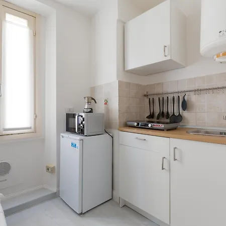Appartement Guesthost - Cosy -m3 Yellow Line Affori Fn