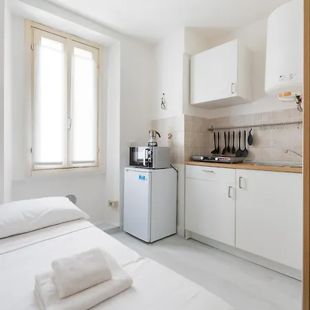 Guesthost - Cosy -m3 Yellow Line Affori Fn Appartement Milaan