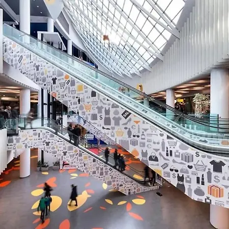 アパート Bicocca, Free Parking, Private Garage, Metro M5 200M, Garden, Kids & Pet Friendly *