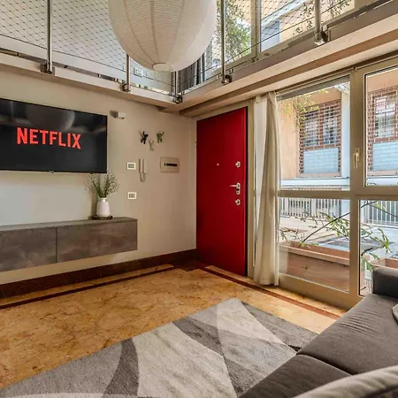 Loft Elegante In Centro In Zona Signorile - Davanti Metro Apartmán