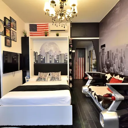 Stupendo Di Design A Tema America- Potente Wi-fi Ottimo Il Collegamento Con Aeroporto Di Malpensa E Rho Fiera, Vicino Metro Apartament Mediolan