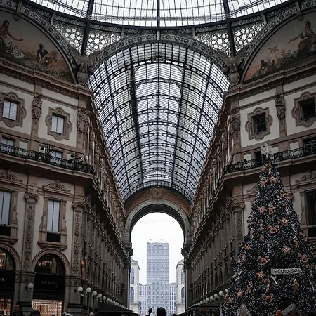 Stupendo Di Design A Tema America- Potente Wi-fi Ottimo Il Collegamento Con Aeroporto Di Malpensa E Rho Fiera, Vicino Metro * Milán