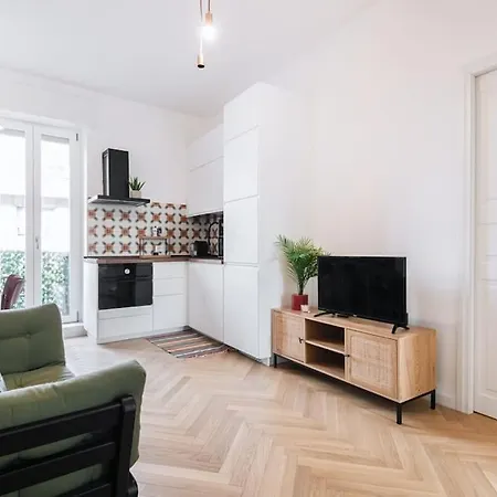 Easylife - - Papiniano 43 - Navigli *