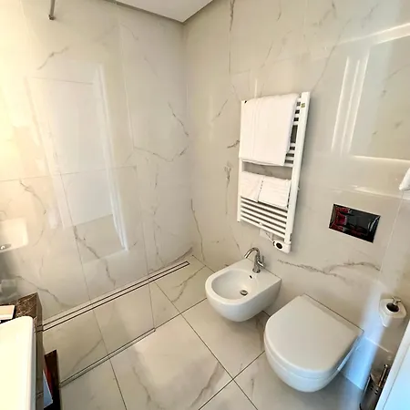 Casa Della Borsa - A