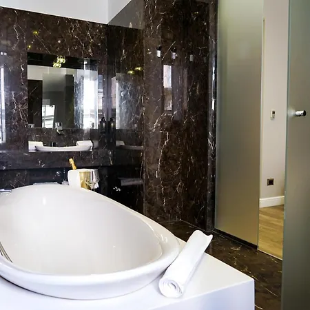 Hotel The Unique 4*
