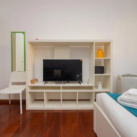 Xenia - Renovated Two-room In Fiera Area * Milan
