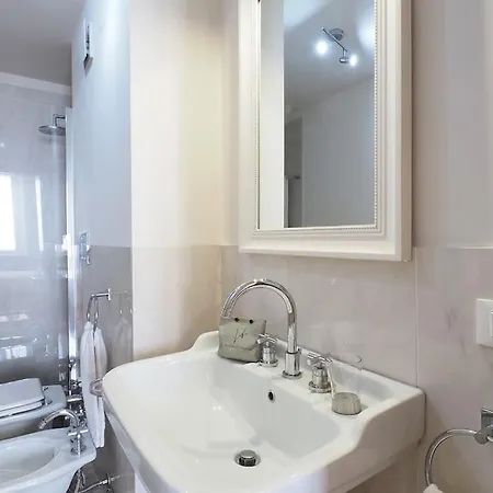 公寓 Cozy One Bedroom - Castello Sforzesco