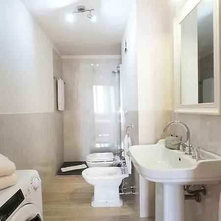 Contempora - Spacious One-bedroom For 4 People - Castello Sforzesco