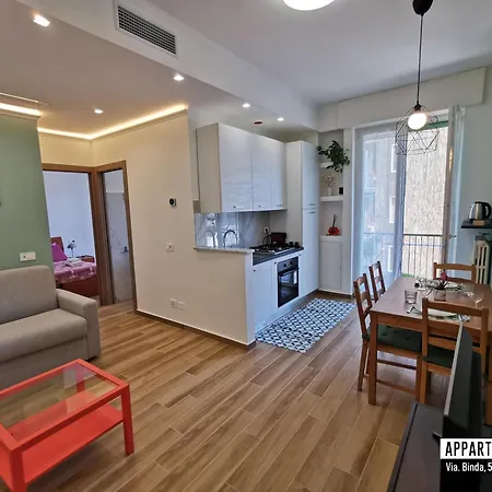 Binda 5 B2 Apartment *